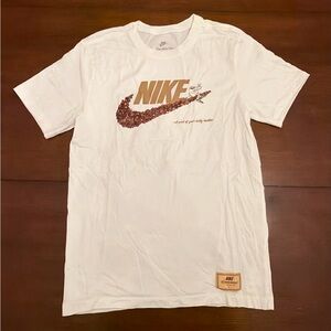 The Nike Tee White Short Sleeve Coffee Grounds Logo Size S